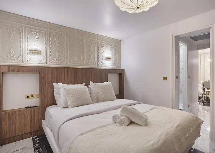 Apart Hotel Louvre Museum By Studio Prestige